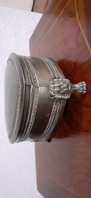 Gran joyero antiguo estaño plateado. Cofre joyas.