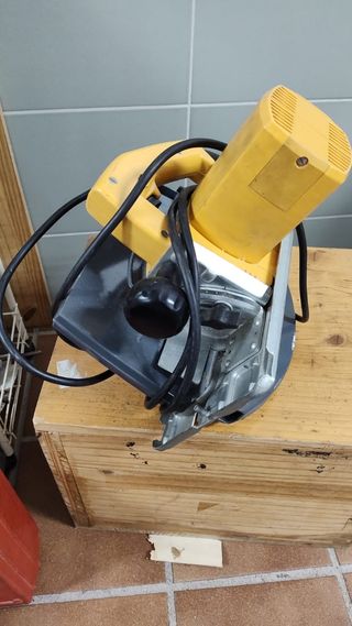 Sierra profesional de madera 