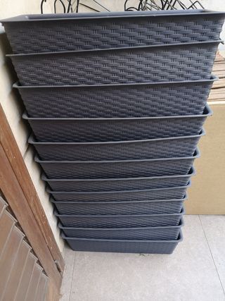 Jardineras con soporte nuevas