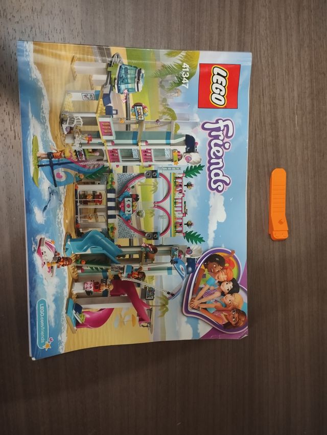 RESORT DE HEARTLAKE LEGO FRIENDS