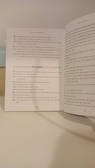 Tres sombreros de copa Melocotón en almíbar