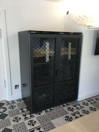 Barbacoa y fuego a tierra