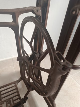 Pie de maquina de coser Singer