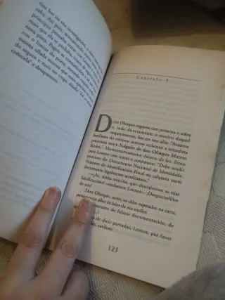 Libro "Maldito DNI" en GALLEGO