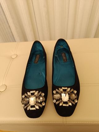 Bailarinas con pedrería 