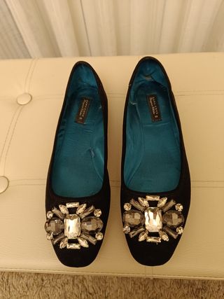 Bailarinas con pedrería 