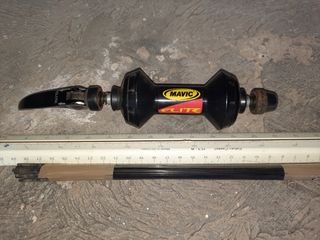 Buje delantero Mavic Ksyrium elite (con radios)