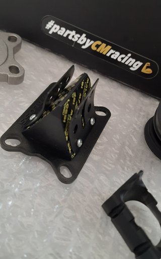 DERBI / AM6 - MALOSSI MHR VITON 360º (LAMINAS)