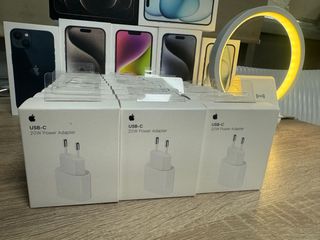 30 Unidades de APPLE USB-C 20W Power Adapter A2347