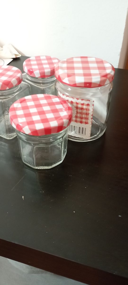 Tarros distintos tamaños 