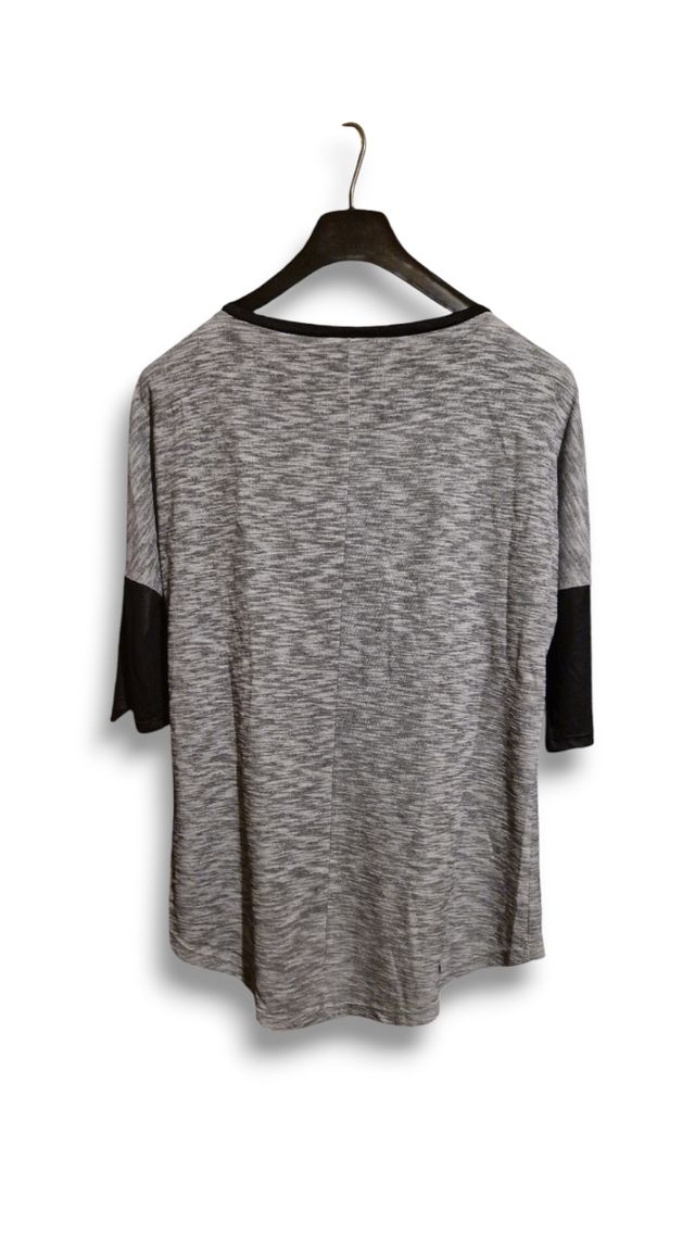 Maglia mezze maniche collo oro