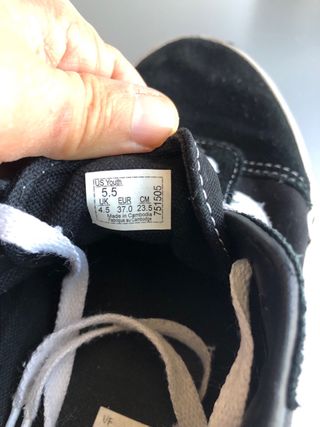 VANS 37 negras. Auténticas con caja.