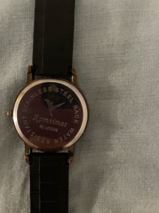 Reloj de pulsera romtimes