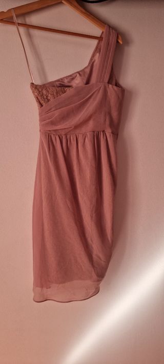 Bonito vestido cocktail,rosa palo.