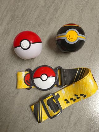 Pokemon Cinturón pokeball + 2 pokeball