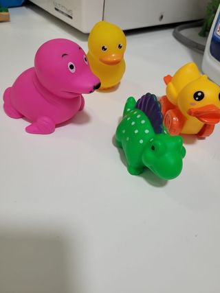 Lote juguetes baño: 5 animalitos de goma