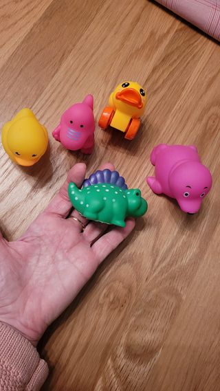 Lote juguetes baño: 5 animalitos de goma