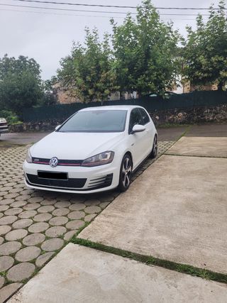 Volkswagen Golf 2014