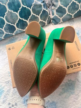 Zapatos del piel Mimao 36