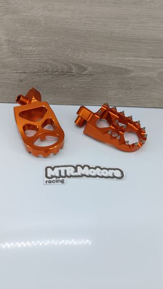 ✅ Estriberas KTM / Yamaha /Husqvarna color Naranja