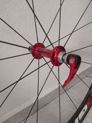 Ruedas Progress A-Carbon