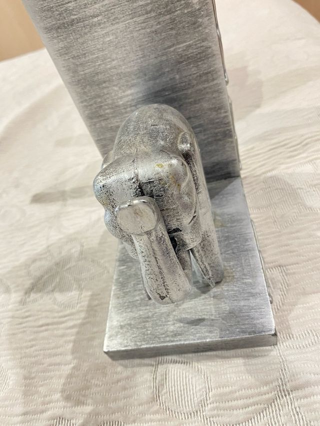 Pareja de elefantes apoyalibros