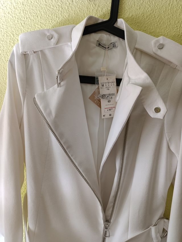 Chaqueta entallada Stradivarius