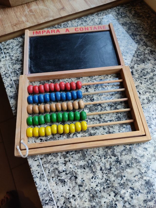 Lavagna con pallottoliere , abacus italiano