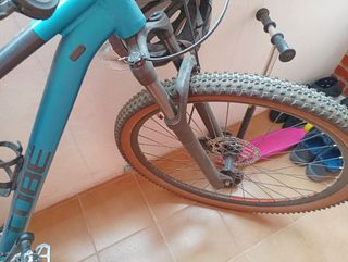 Bicicleta cube attention slx 2024