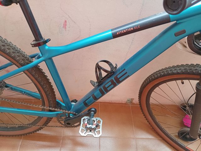 Bicicleta cube attention slx 2024