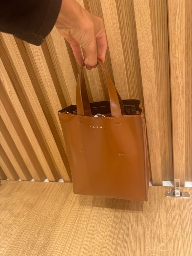 Bolso marni piel