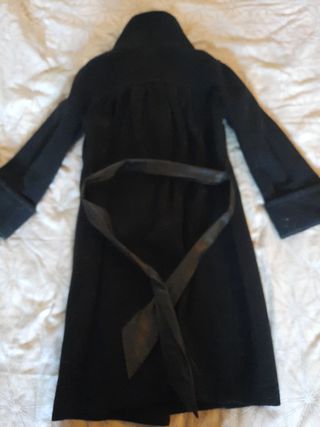 Abrigo de lana negro de Mango talla S