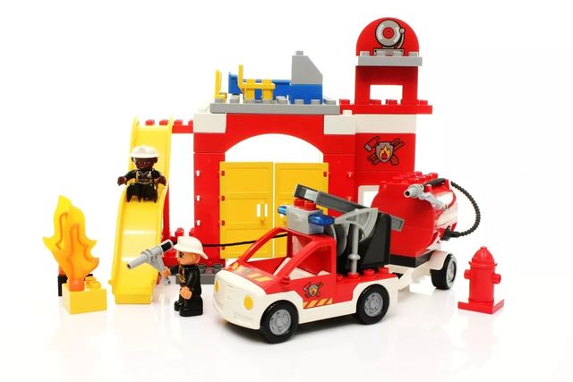 Lego duplo: Cartell general bomberos
