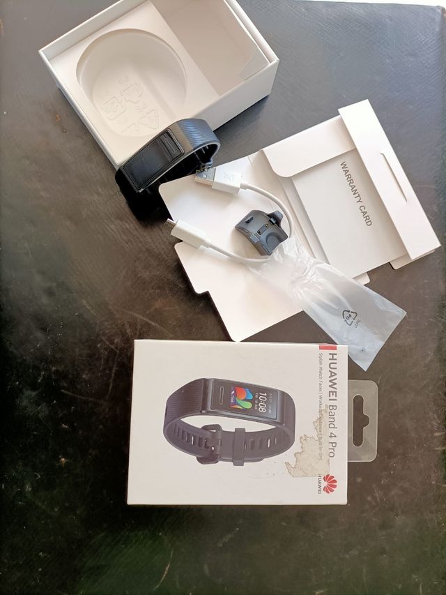 Huawei band 4 pro