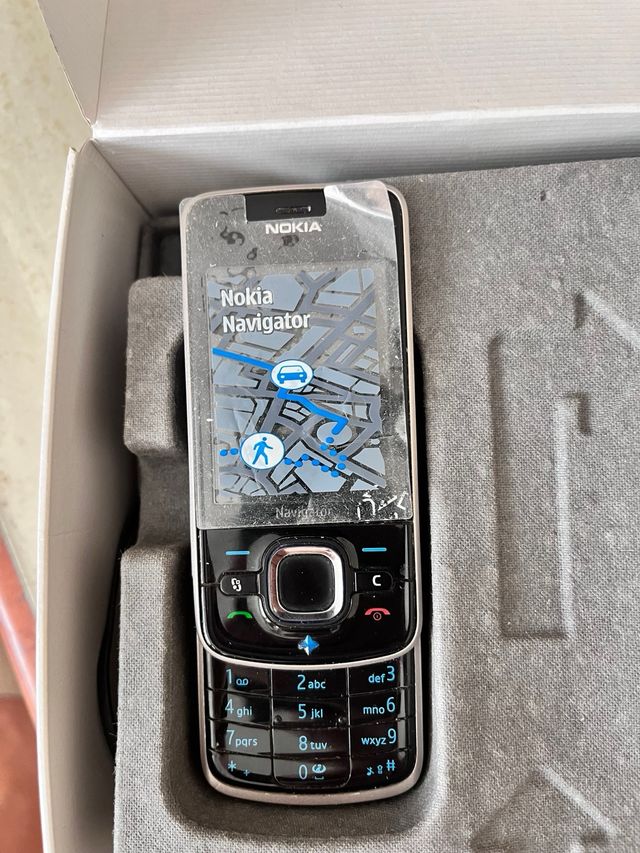 Nokia 6210 Navigator