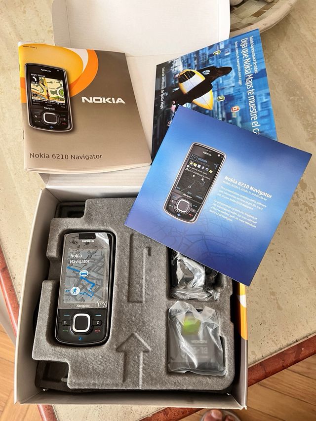 Nokia 6210 Navigator