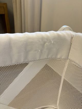Minicuna de madera blanca