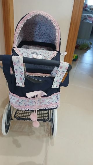 Carrito bebé de juguete