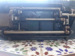Maquina coser SINGER