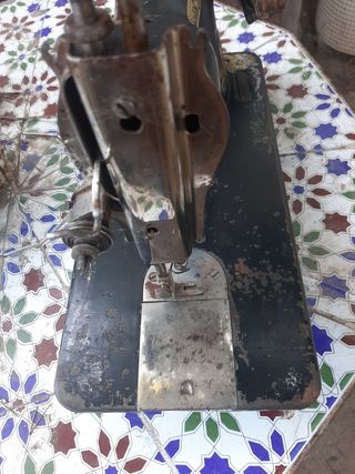 Maquina coser SINGER