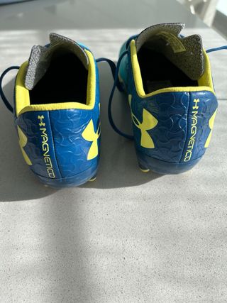Botas de fútbol, rugby talla 35,5 Under Armour