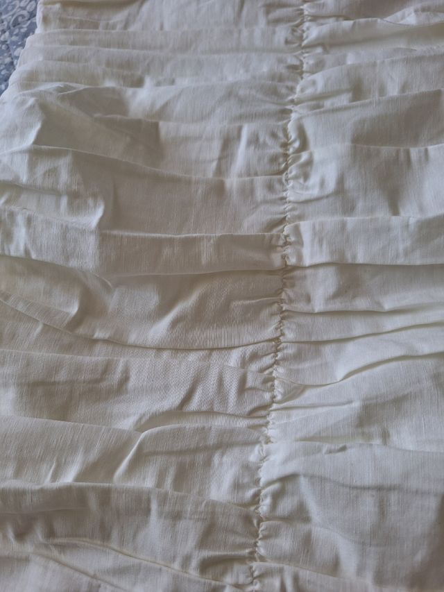 Vestido corto blanco de Zara