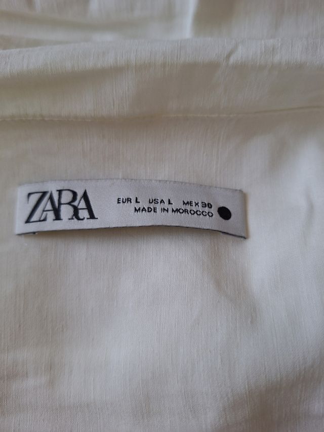 Vestido corto blanco de Zara