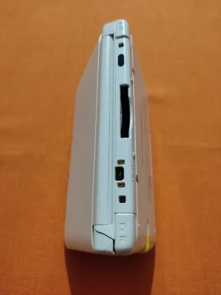 Nintendo 3DS XL bianco con scatola