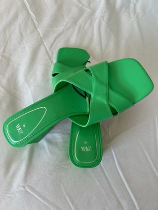 Sandalias tacon cuadrado Zara nuevos