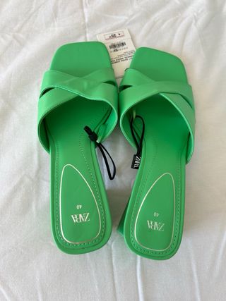 Sandalias tacon cuadrado Zara nuevos