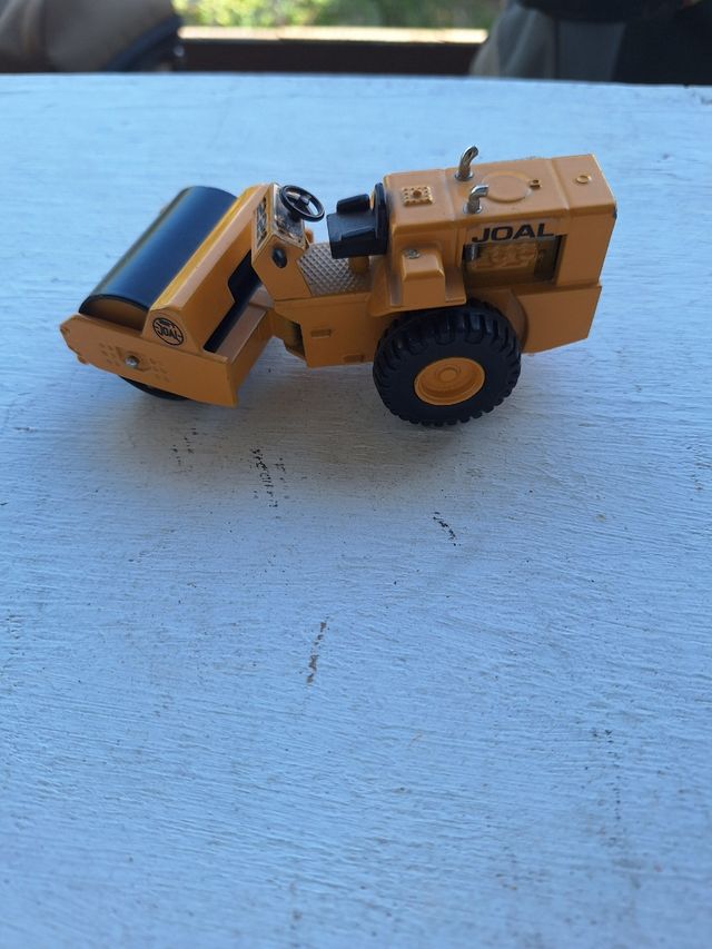 Apisonadora metálica