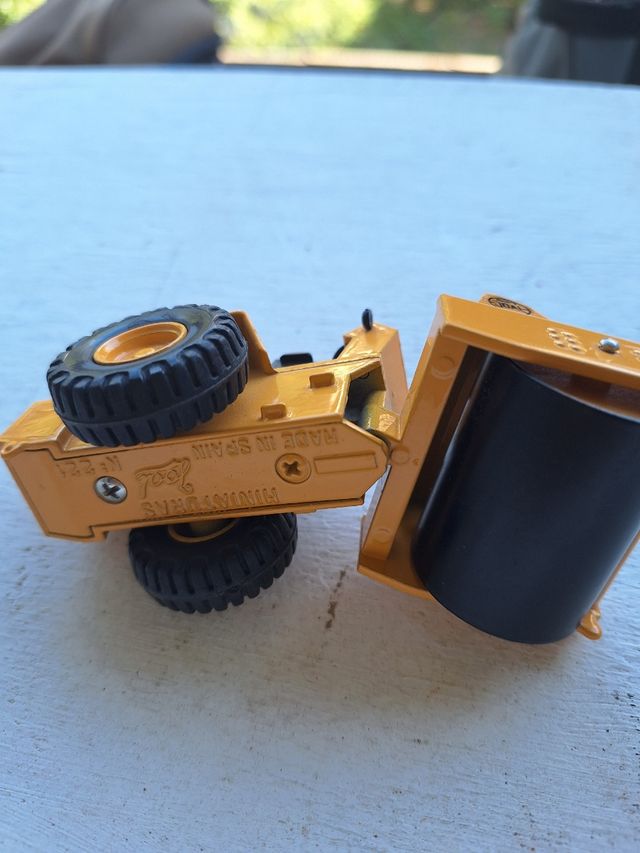 Apisonadora metálica