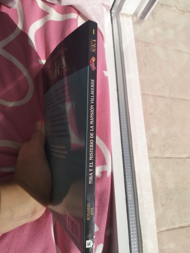 Nika: Y el misterio de la mansión Villaverde
