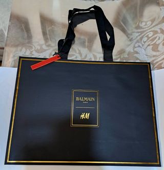 Bols  de H&M  for  Balmain